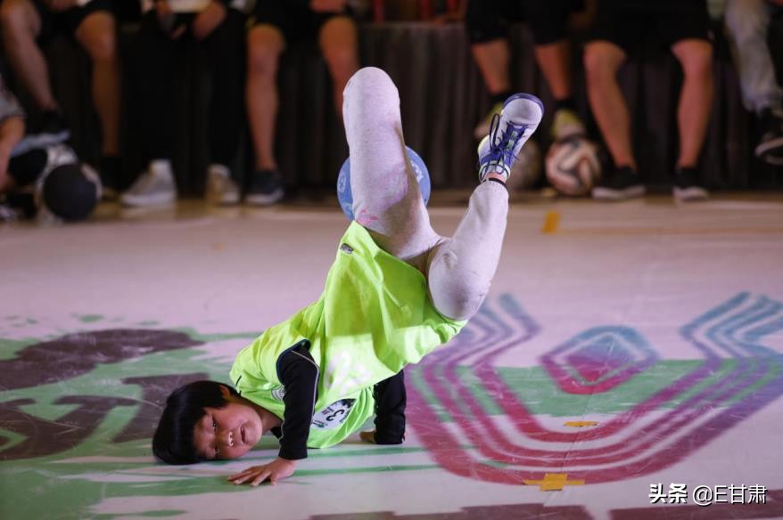 战马足球赛,战马赛事现场视频