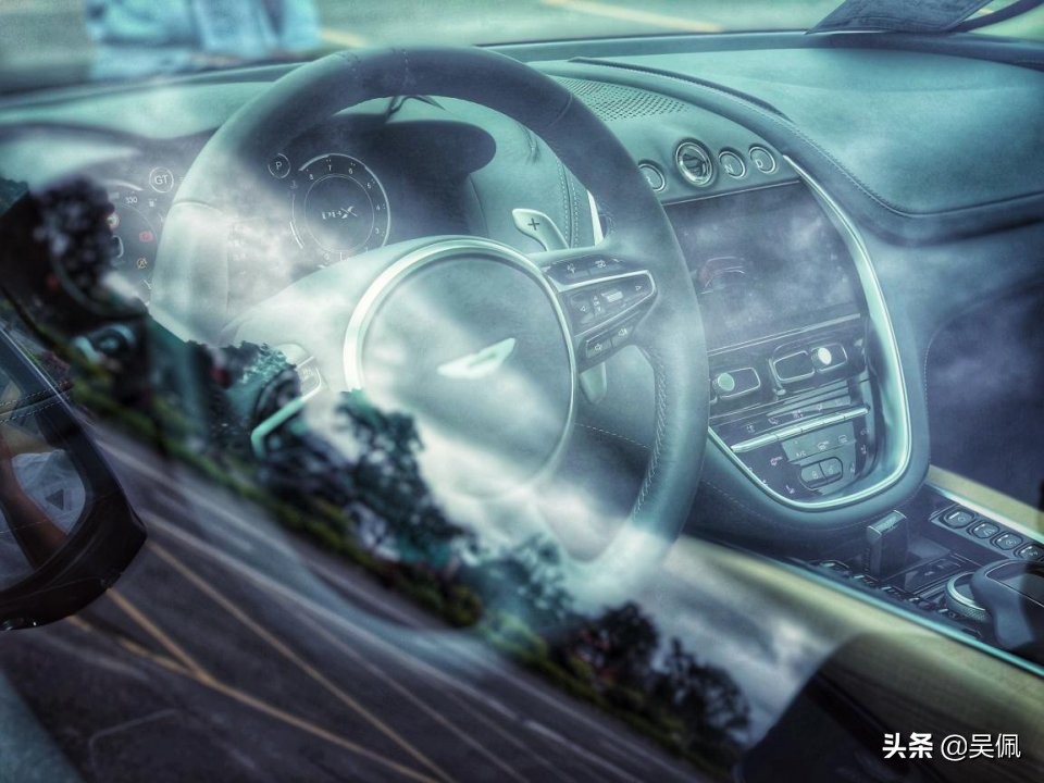 300万的阿斯顿马丁视频,阿斯顿马丁dbx2024款评测