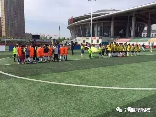 2020-2021足坛大事回顾,预测足坛未来十年的事件