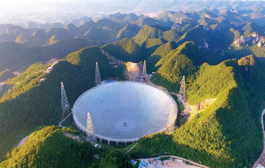 中国天眼捕捉到宇宙深处神秘信号,我国天眼到底有多神秘