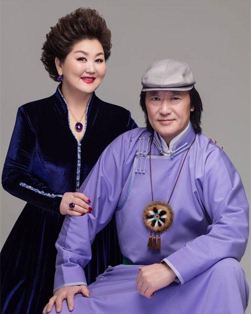 吉祥三宝时隔十年再次登上舞台,吉祥三宝爸爸去世妈妈隐退视频