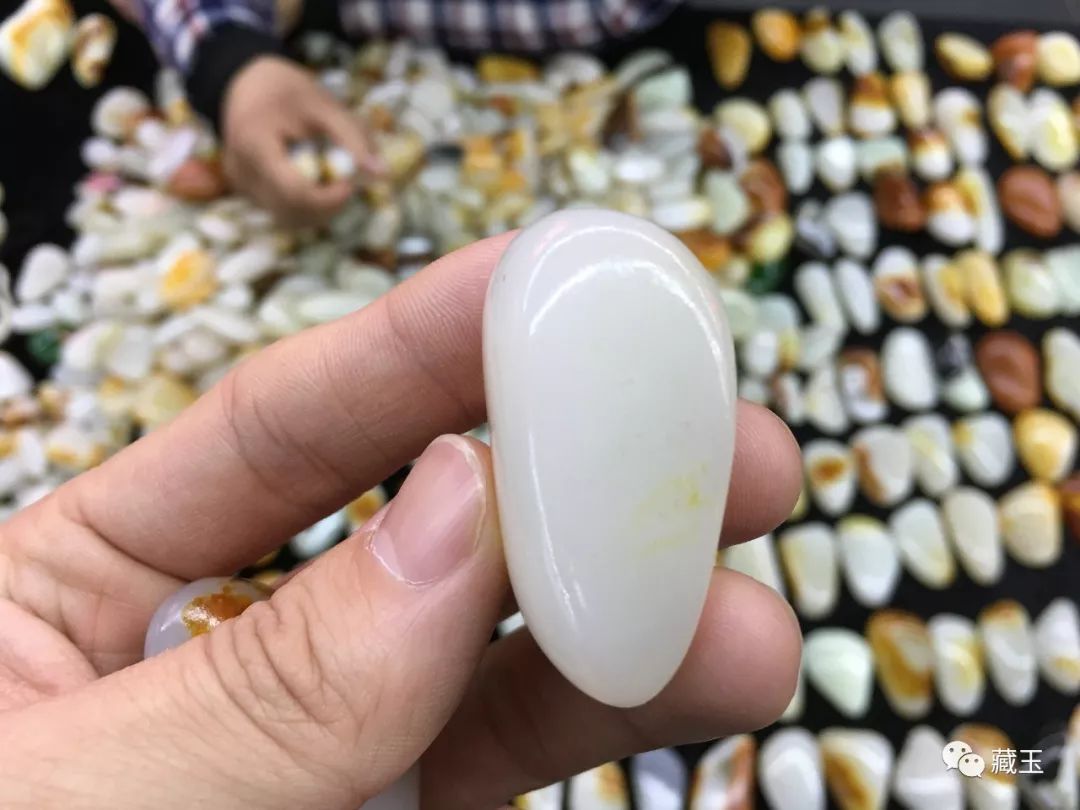 黄白和红白肤色,和田玉青白和高青白的区别