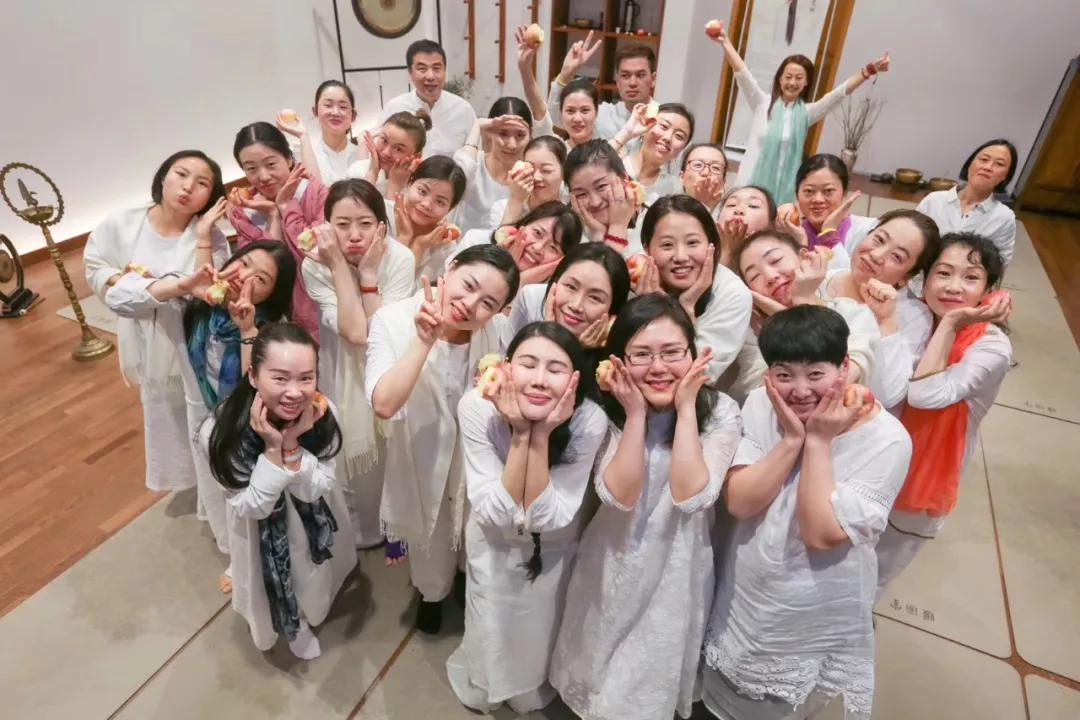 幸福的婚姻，就如音钵与钵锤｜心韵同门丽娜