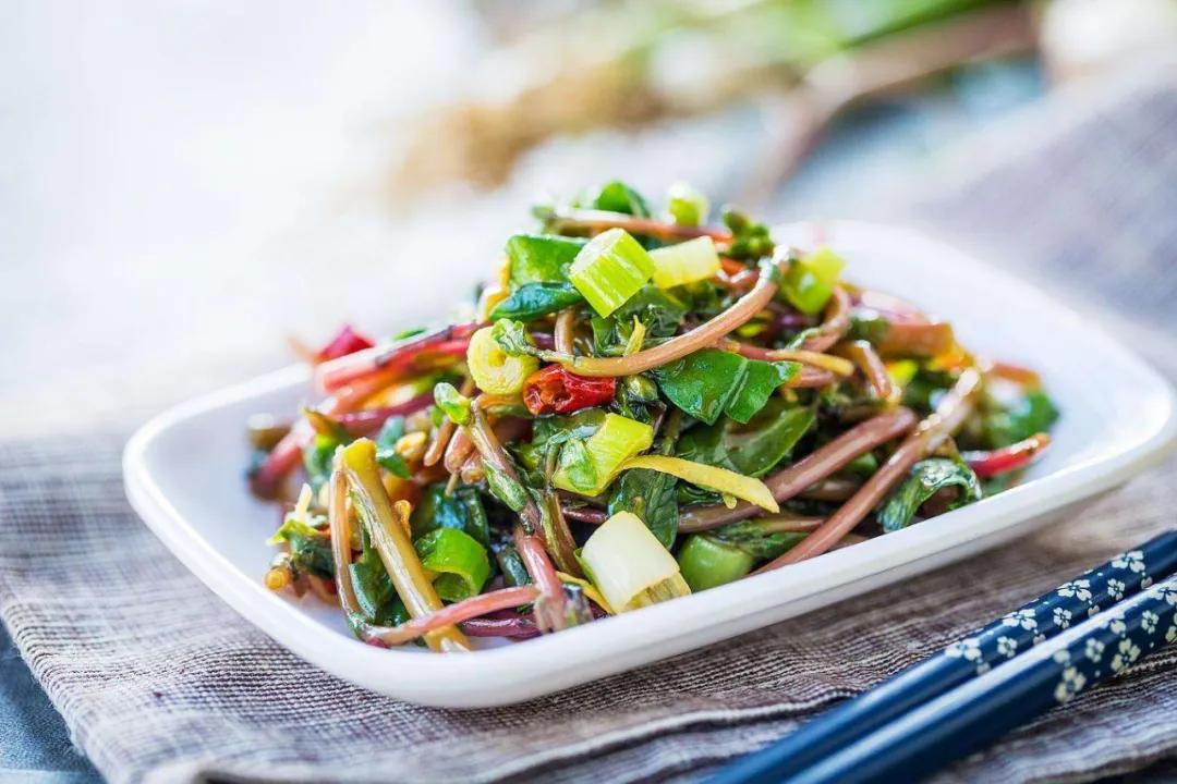 喝红酒忌口食物是什么食物,喝红酒不能和什么食物一起吃