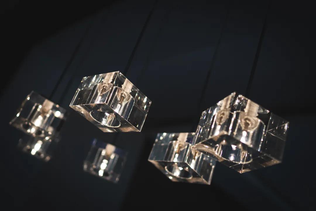 一键调出电影级质感的神仙滤镜,拍出电影感的ai工具