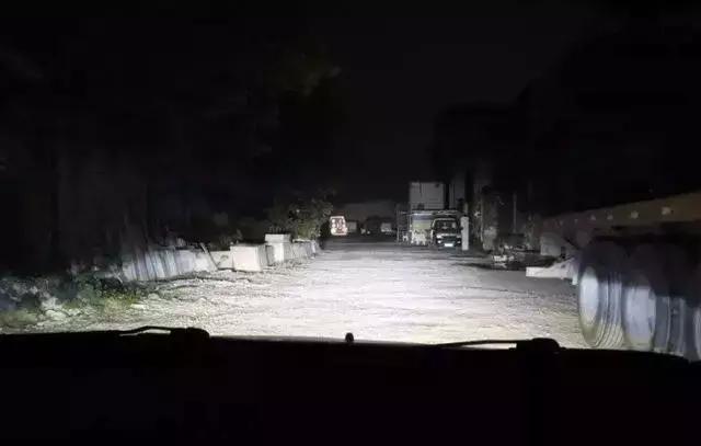 卤素灯太暗不换灯怎么弄,卤素灯是不是在雨天效果好