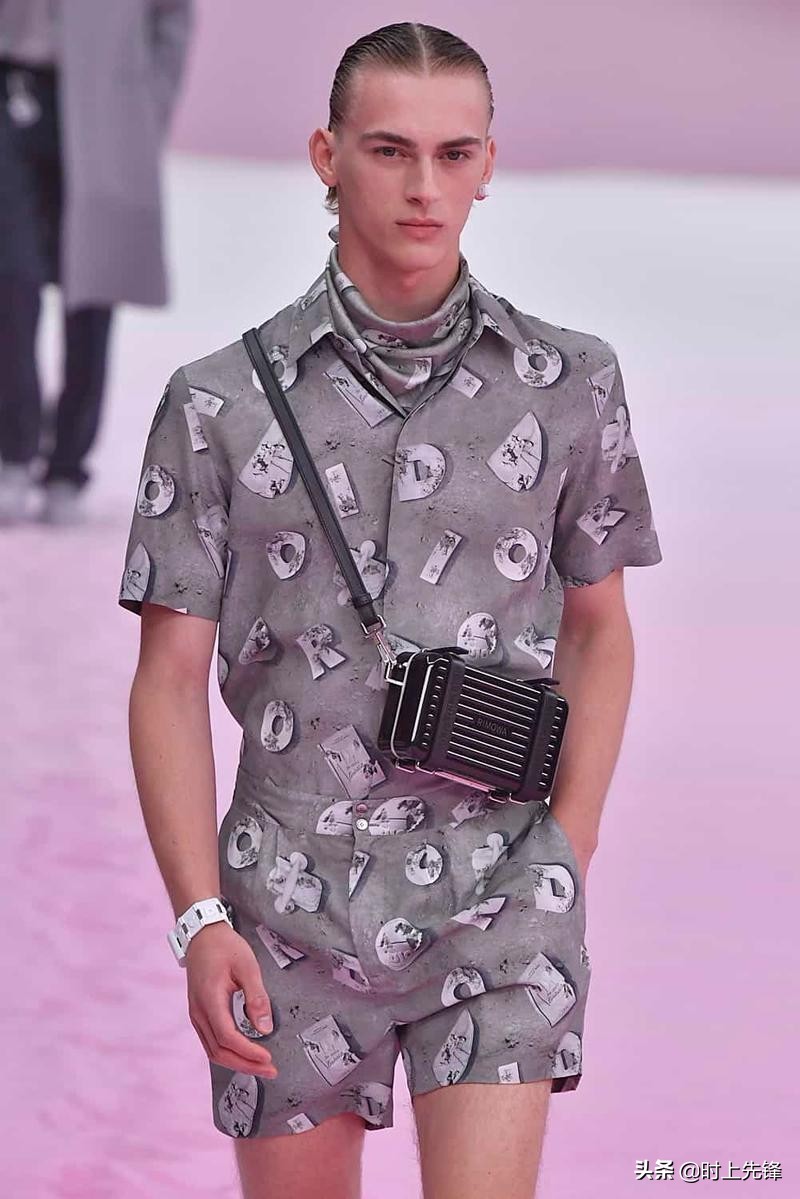 diorrimowa结合款,rimowa和迪奥联名行李箱