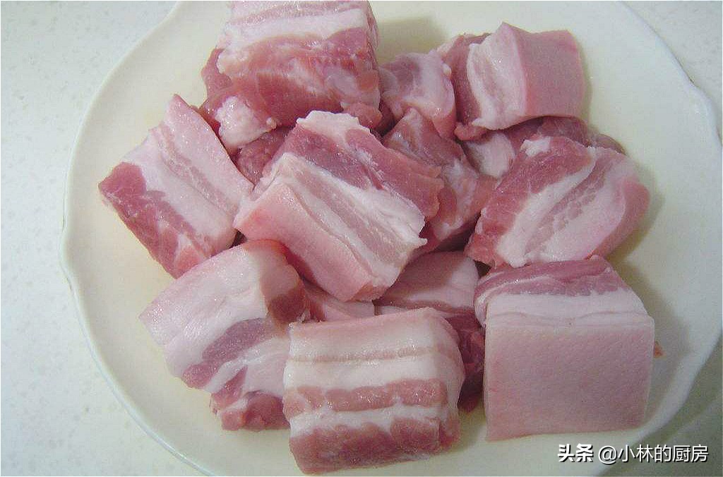 红烧肉不起泡的方法,红烧肉怎么不会上色