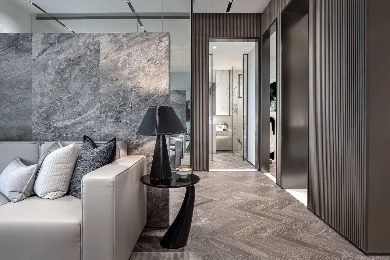 距离拥有一个爱马仕橙的家，不需要过多的费用，只需一片岩板设计