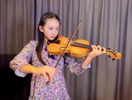 陆毅女儿贝儿和森碟视频,森碟和贝儿长大后照片