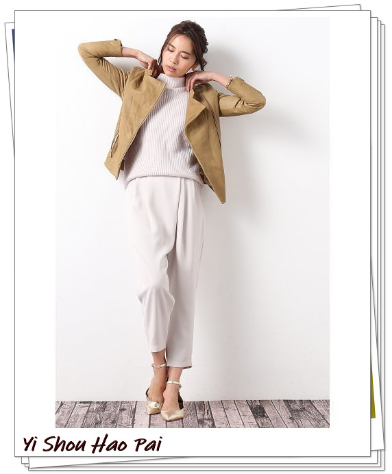 机车风格的皮夹克怎么搭配减龄,驼色皮夹克搭配什么颜色裙子好看