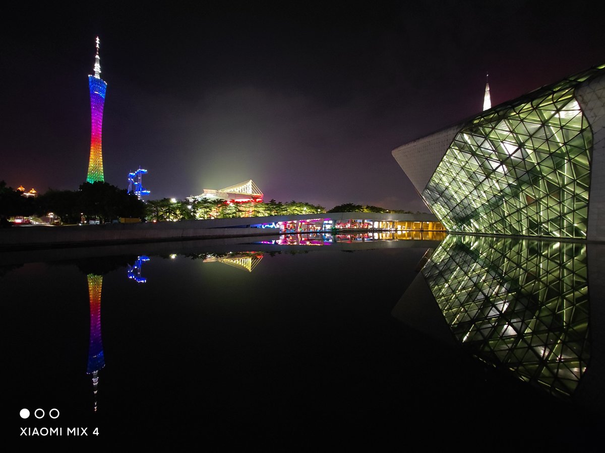 小米mix4和realme大师探索版,小米mix4全面屏效果