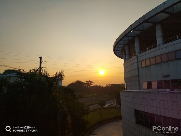 红魔mars手机游戏测评,红魔电竞手机mars多少钱