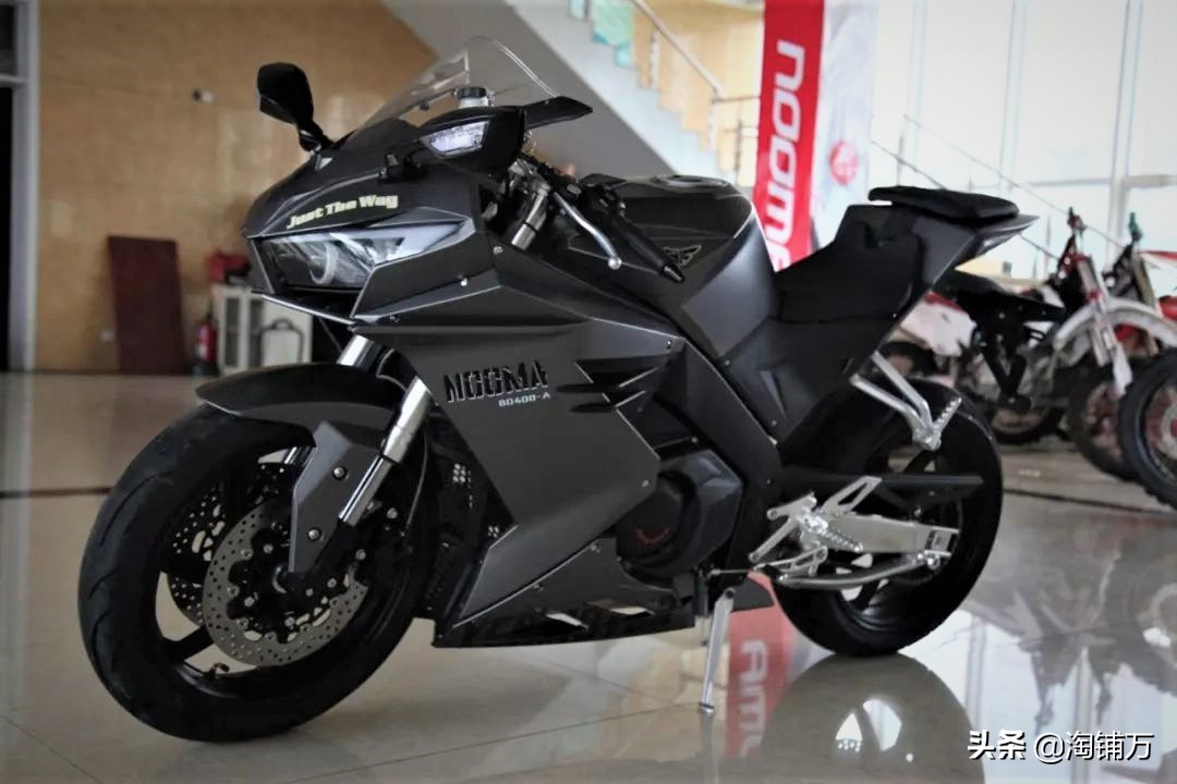 刀锋400跑车,刀锋400是地平线车吗