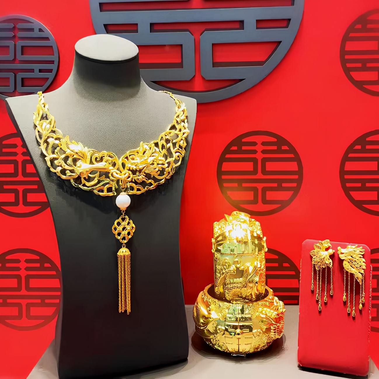 金大福周六福六福哪个好,周六福周大生老凤祥金大福