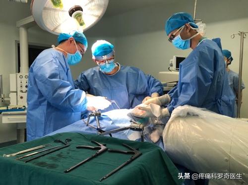 腰椎间盘突出神经根粘连能自愈吗,腰椎微创手术后神经根粘连怎么办