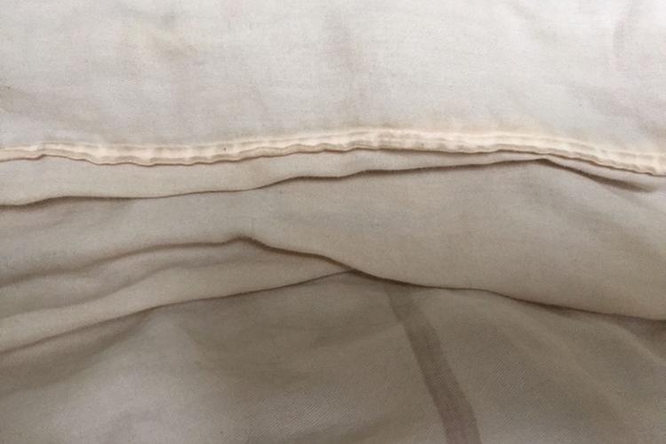 棉被芯脏了能水洗吗,被芯脏了怎么洗可以用烘干机吗