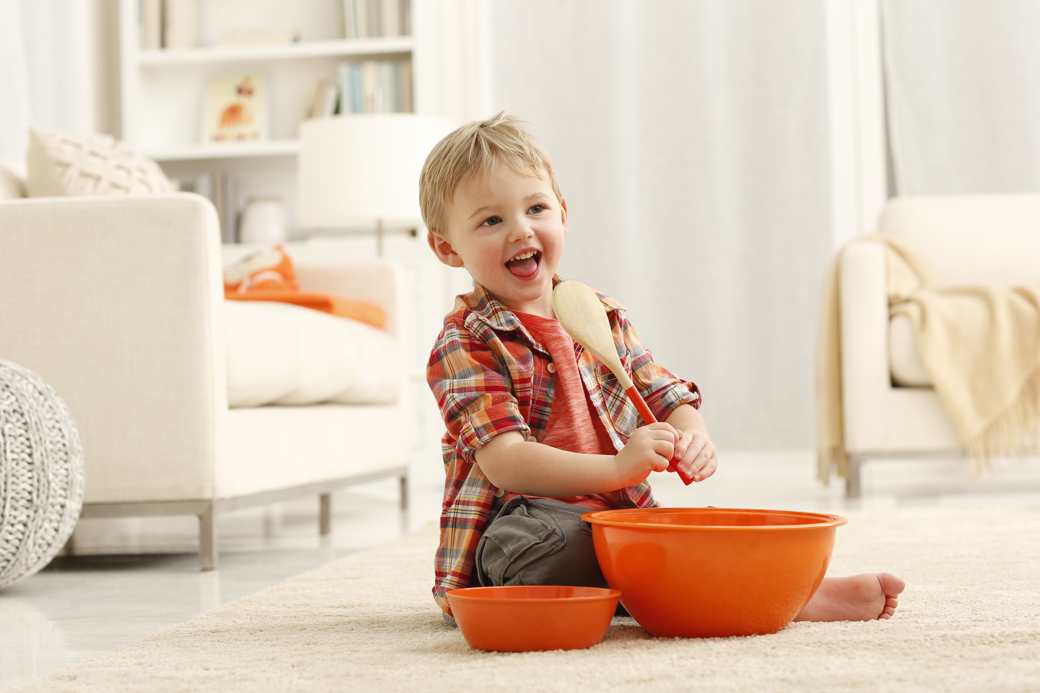 12岁孩子脸上皮肤起皮干燥有碎屑,宝宝皮肤干燥怎么防止过敏