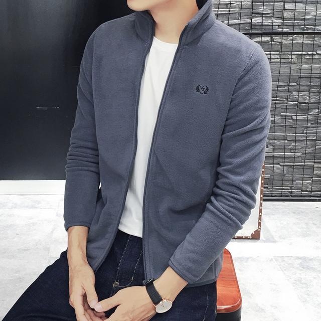 不经意中发现一男装：叫羽热服，也叫开车装，“过年吃粥”也买下