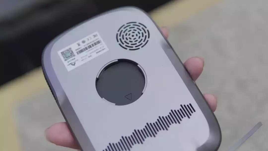 哪款车的hud最好用,最厉害的车载hud