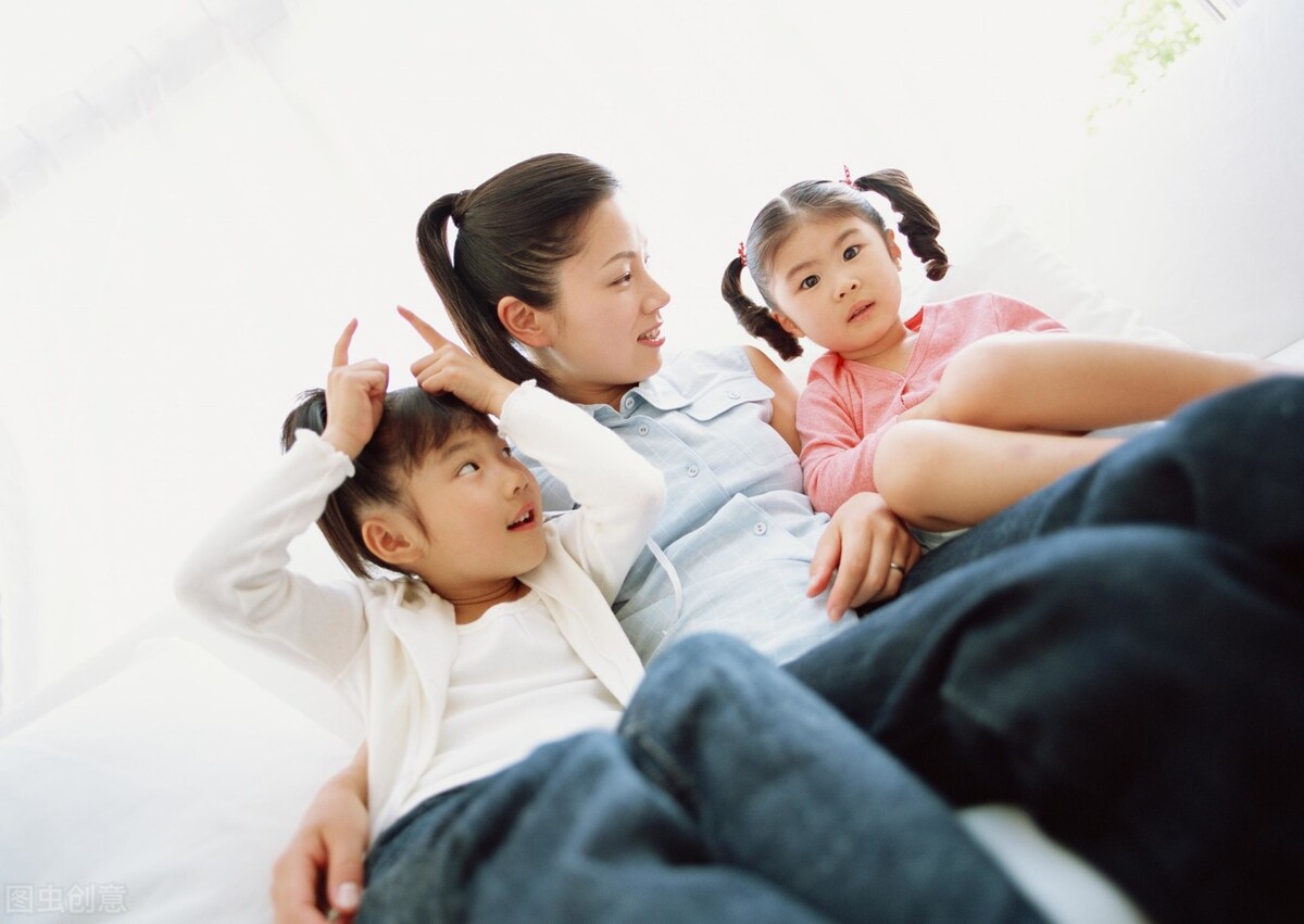 父母和孩子沟通的最大障碍是什么,父母怎么对待沟通有障碍的孩子