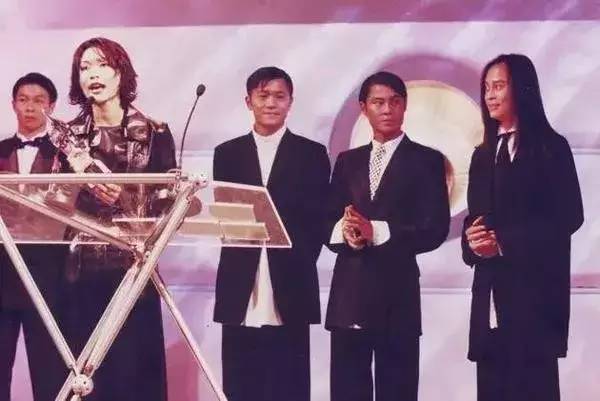 许美静和王菲,许美静和王菲当时谁红