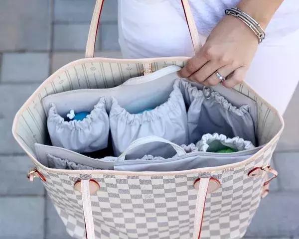 妈咪包好看,简约版妈咪包