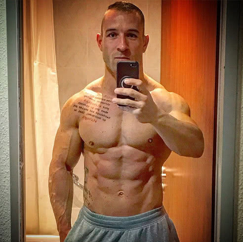 国内自行车运动员深蹲数据,大腿围度80公分的人