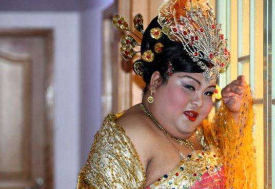 这座博物馆有尊老君像，传说相貌取自一位名人，背后还有曲折故事