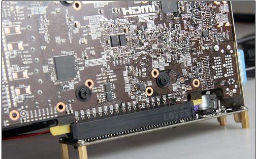 哪些笔记本电脑可以外接显卡,笔记本电脑可以外接些什么东西