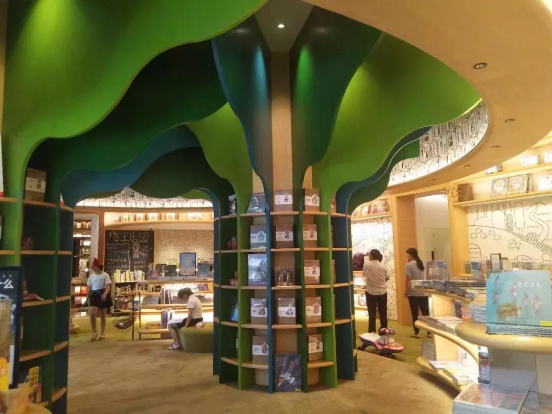 言几又书店西安迈科店,言几又迈科中心旗舰店