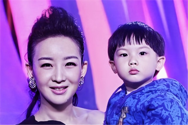 孙楠发声方式,孙楠愤怒离场的视频