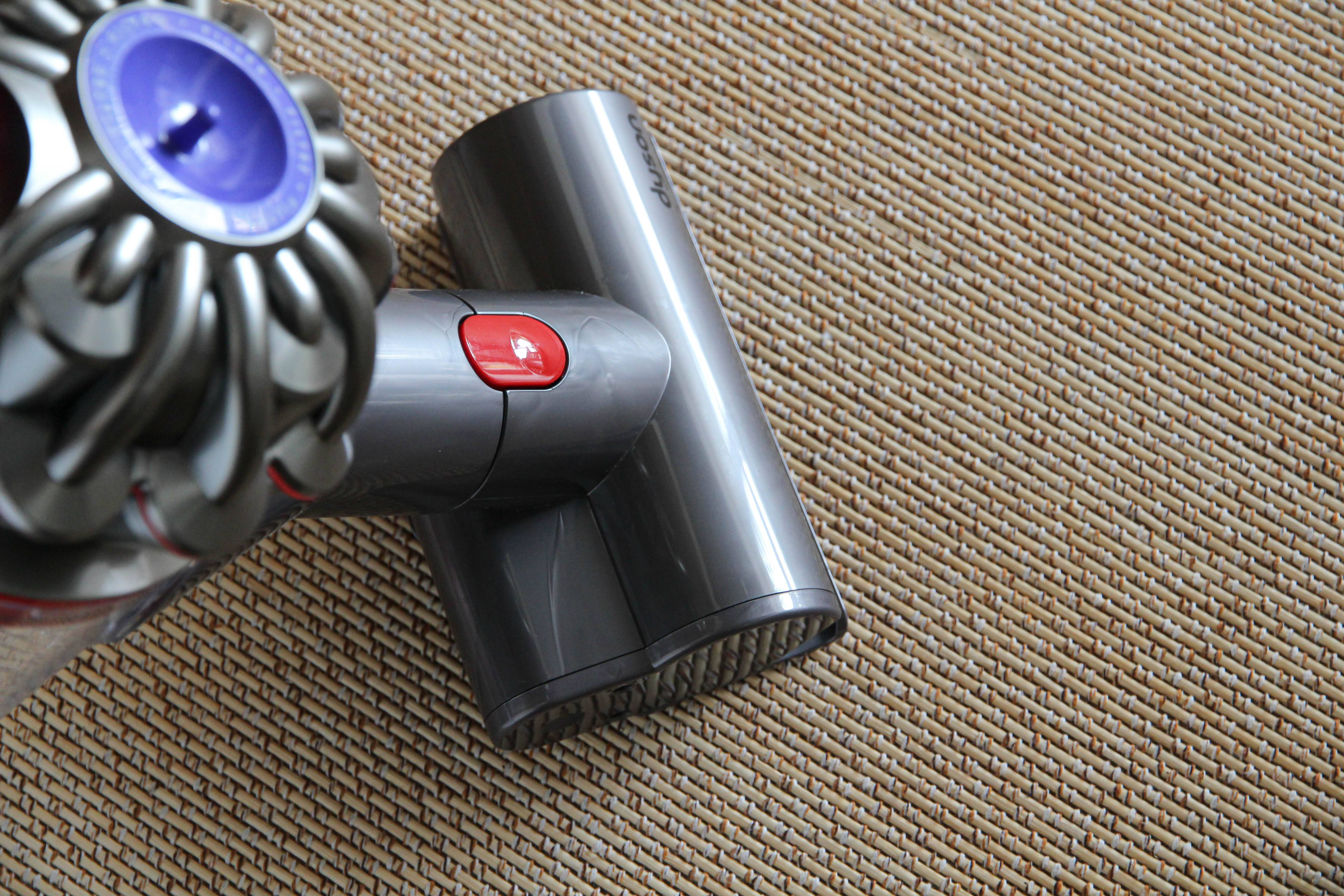 戴森吸尘器v8开箱全过程,戴森吸尘器v8fluffyorigin