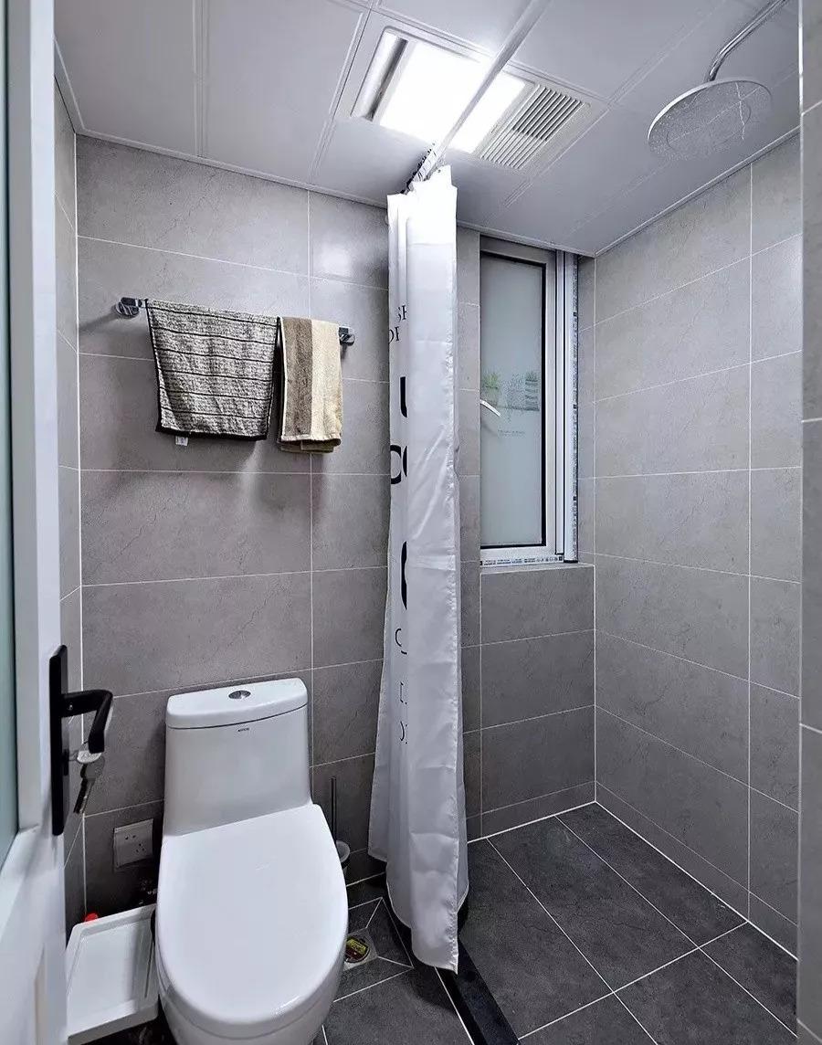 卫生间浴帘好用吗,磁性浴帘与玻璃浴房哪个好