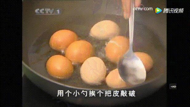5秒剥鸡蛋的正确方法,鸡蛋剥皮的做法视频