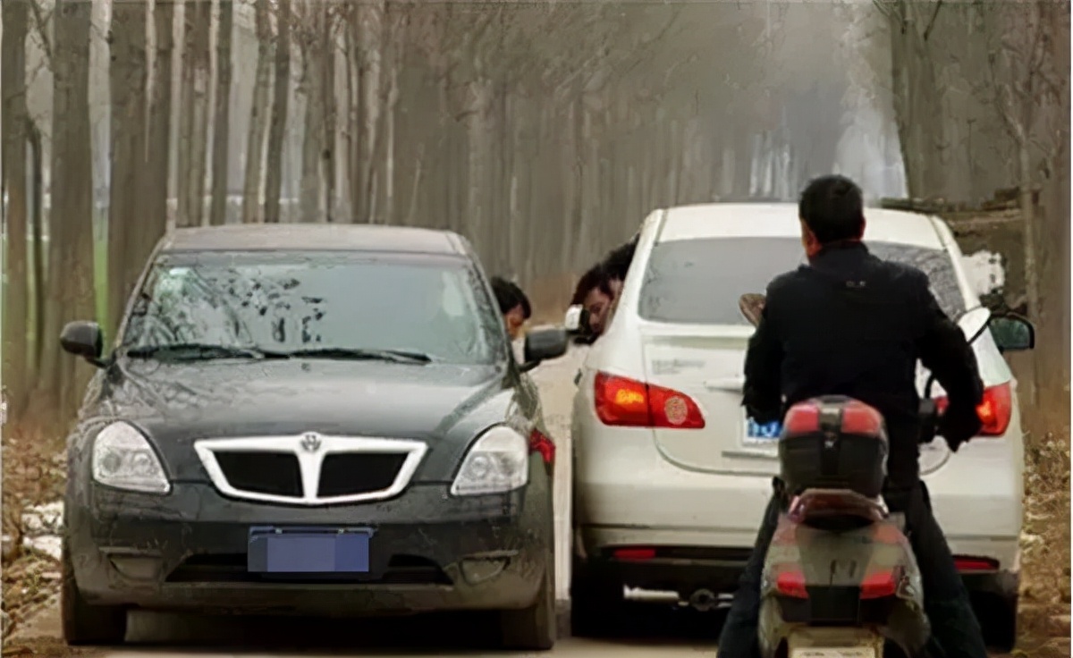 弯路窄路开车技巧视频,窄路怎么开车小技巧