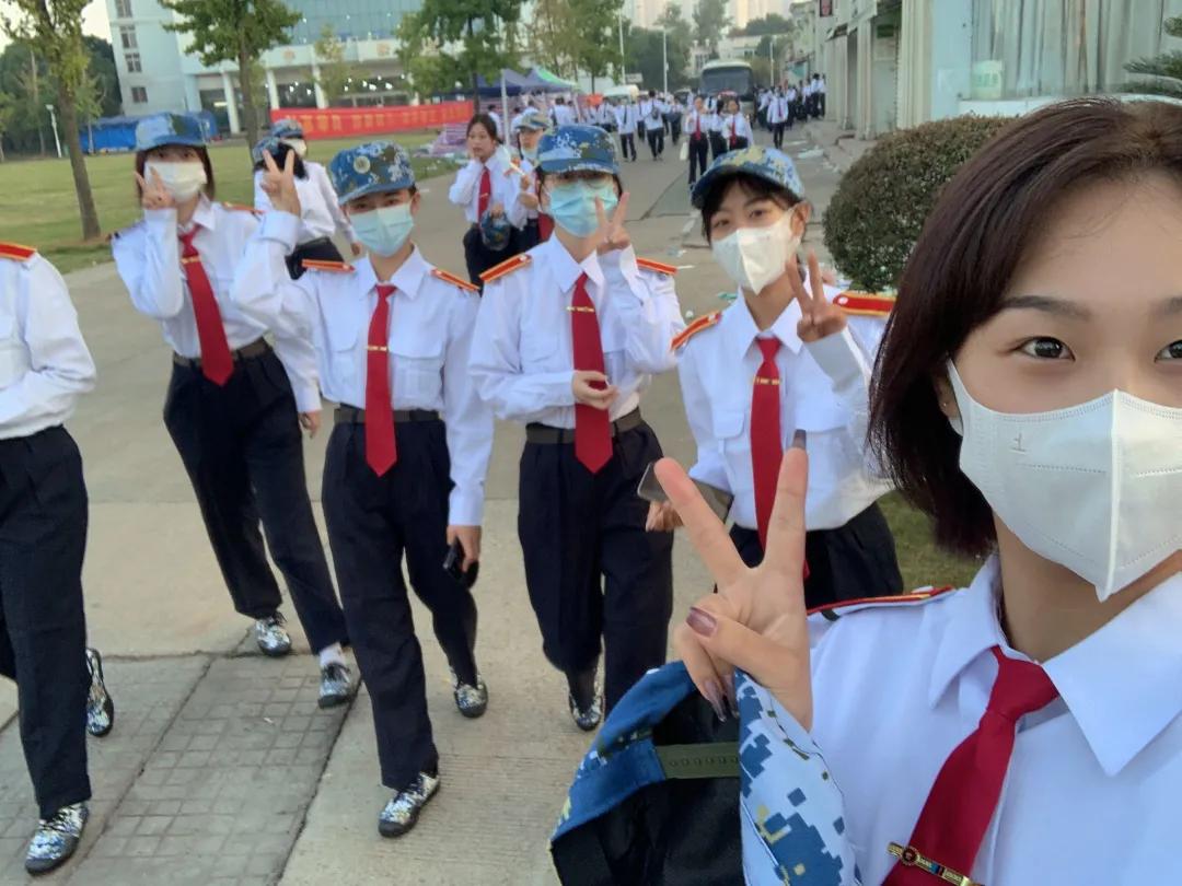 爸妈,我在学校挺好的!武昌理工学院大一新生的“回信”