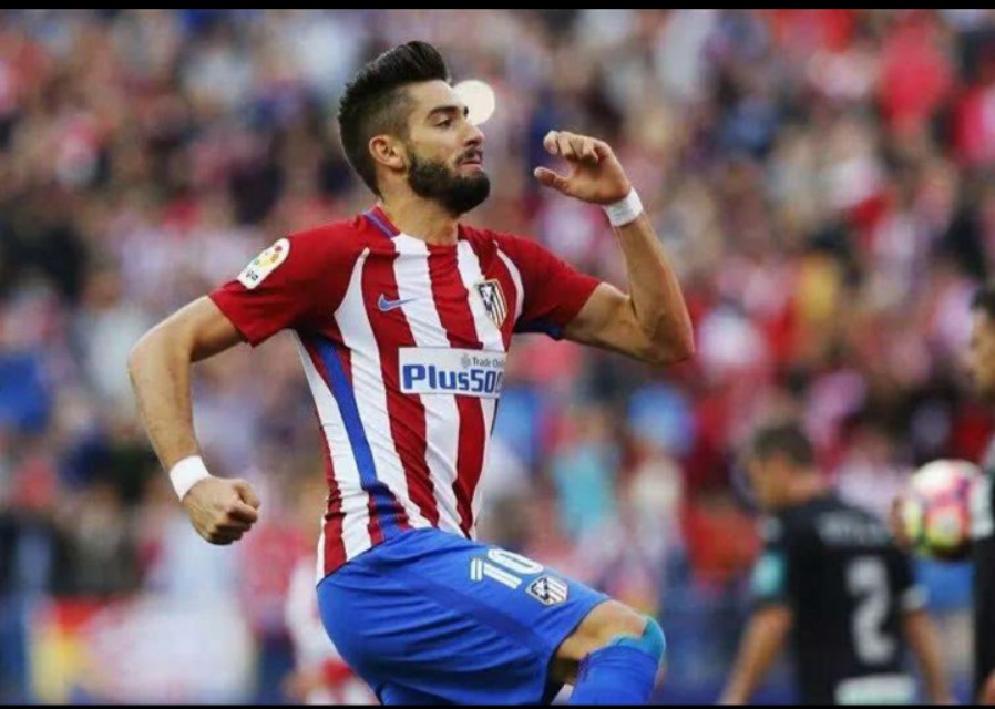 同时效力过皇马巴黎的球员,同时效力过米兰和国米的球星