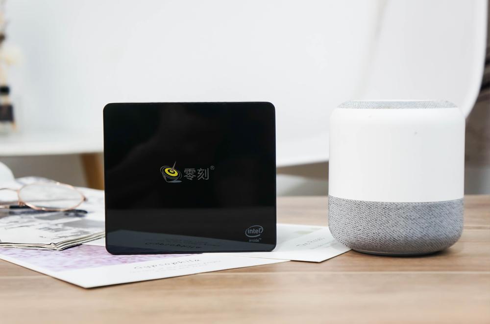 有意思：没想到电视盒般大小会是电脑，零刻EQ55上手体验