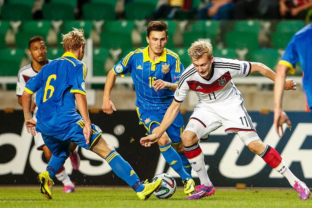 “布”步为营：大黄蜂的新任指挥官