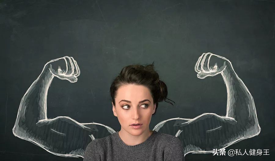 在家哑铃经典8个动作,6个哑铃训练动作打造饱满臀部