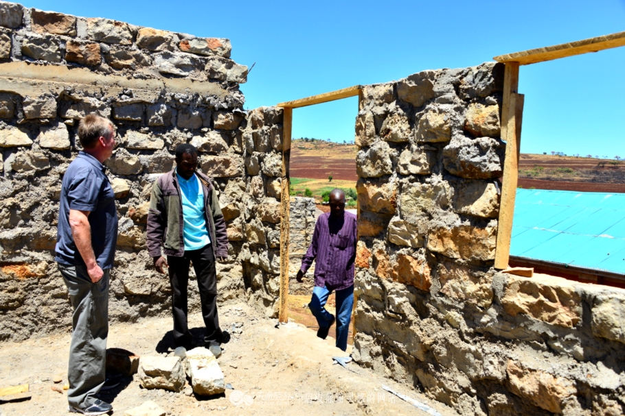 肯尼亚：在贫穷，疾病和混乱中哭泣的非洲大陆