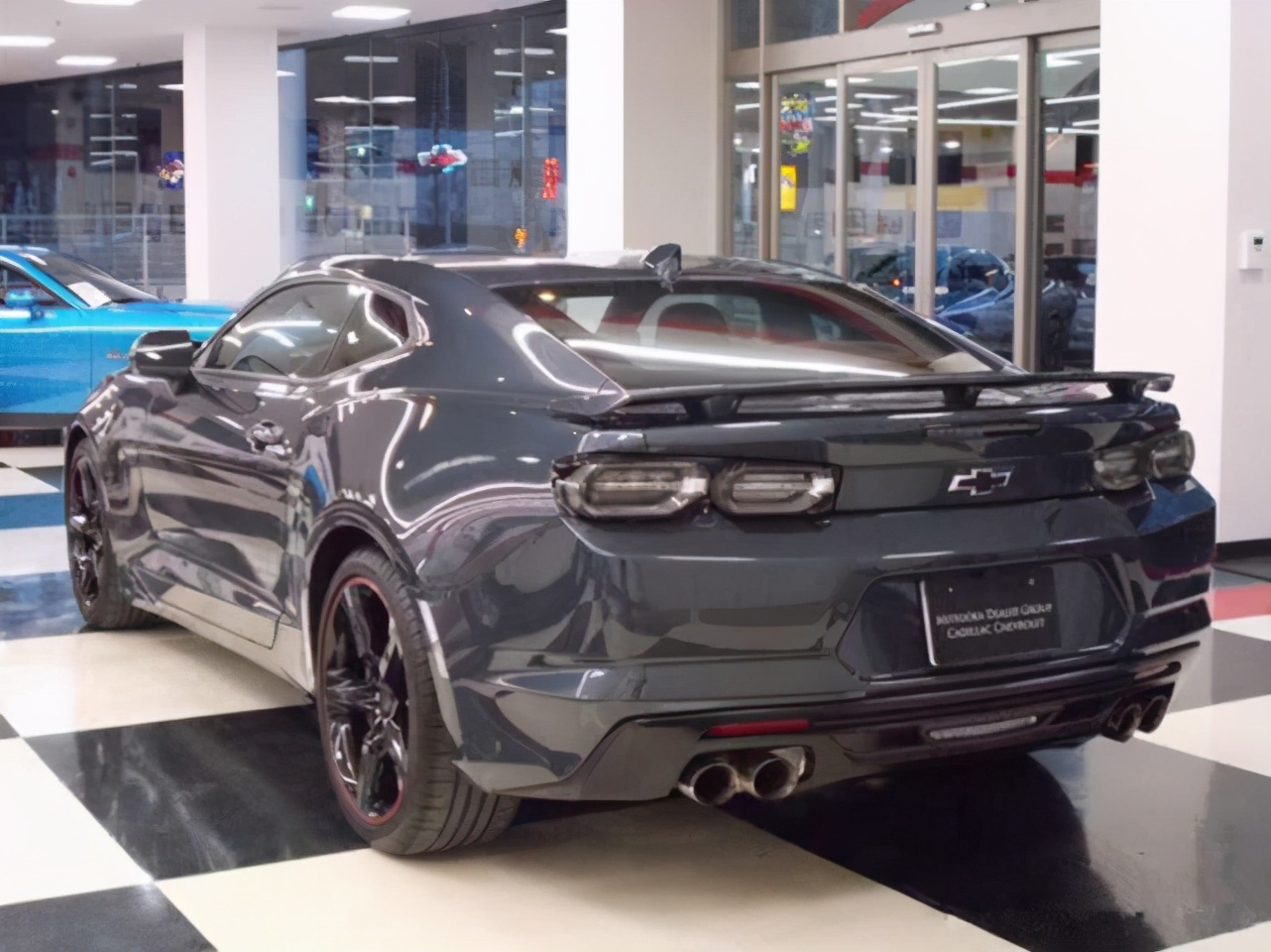 科迈罗奔驰,这才是真正低价格好车