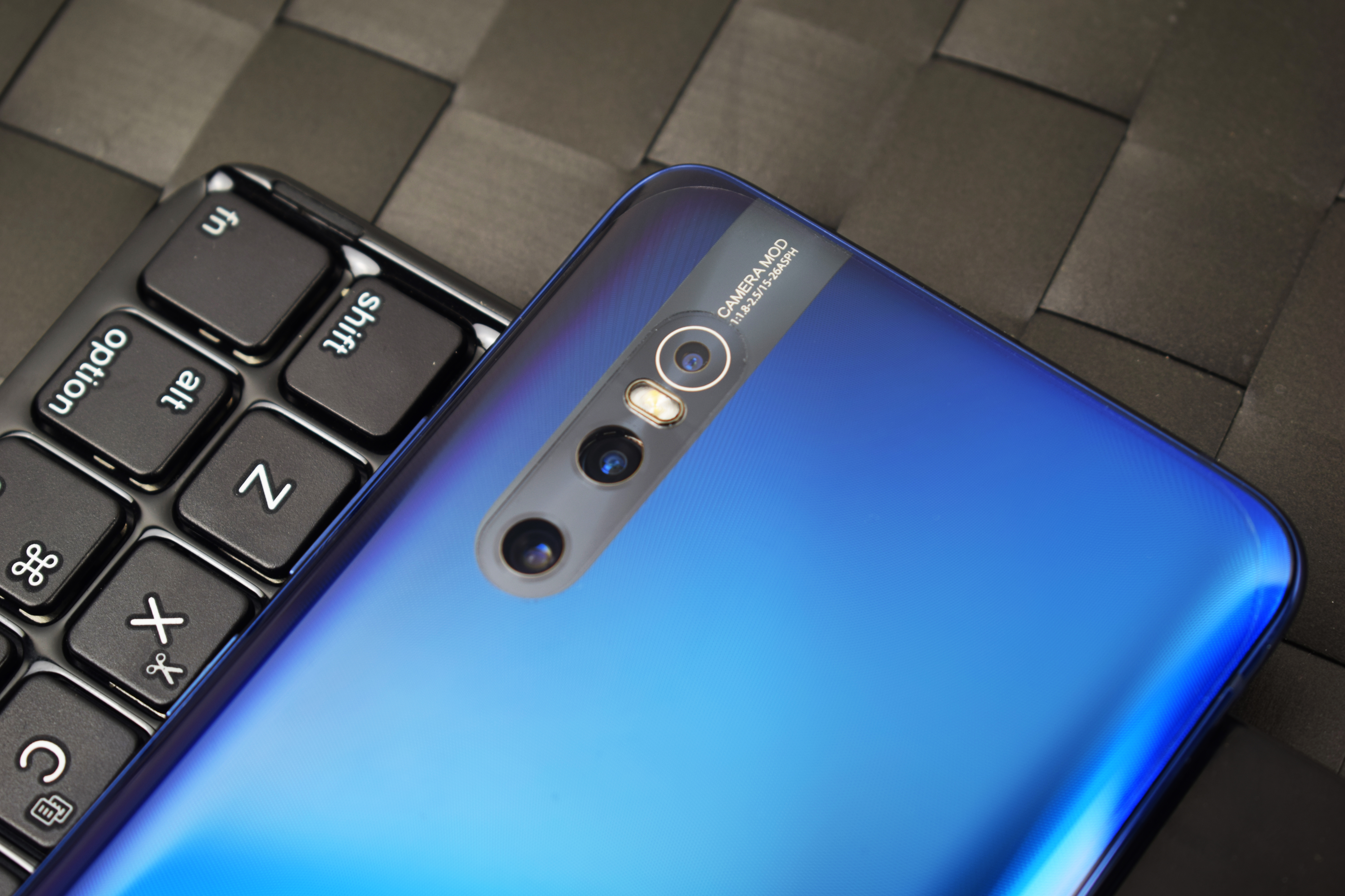 vivoX27评测：值不值得买就看这三个点，没打动你就别买了！