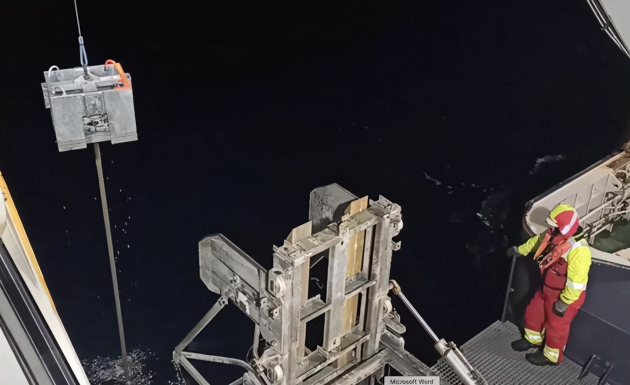 月球控制地球海水,月球离开了轨道海洋为什么会失控