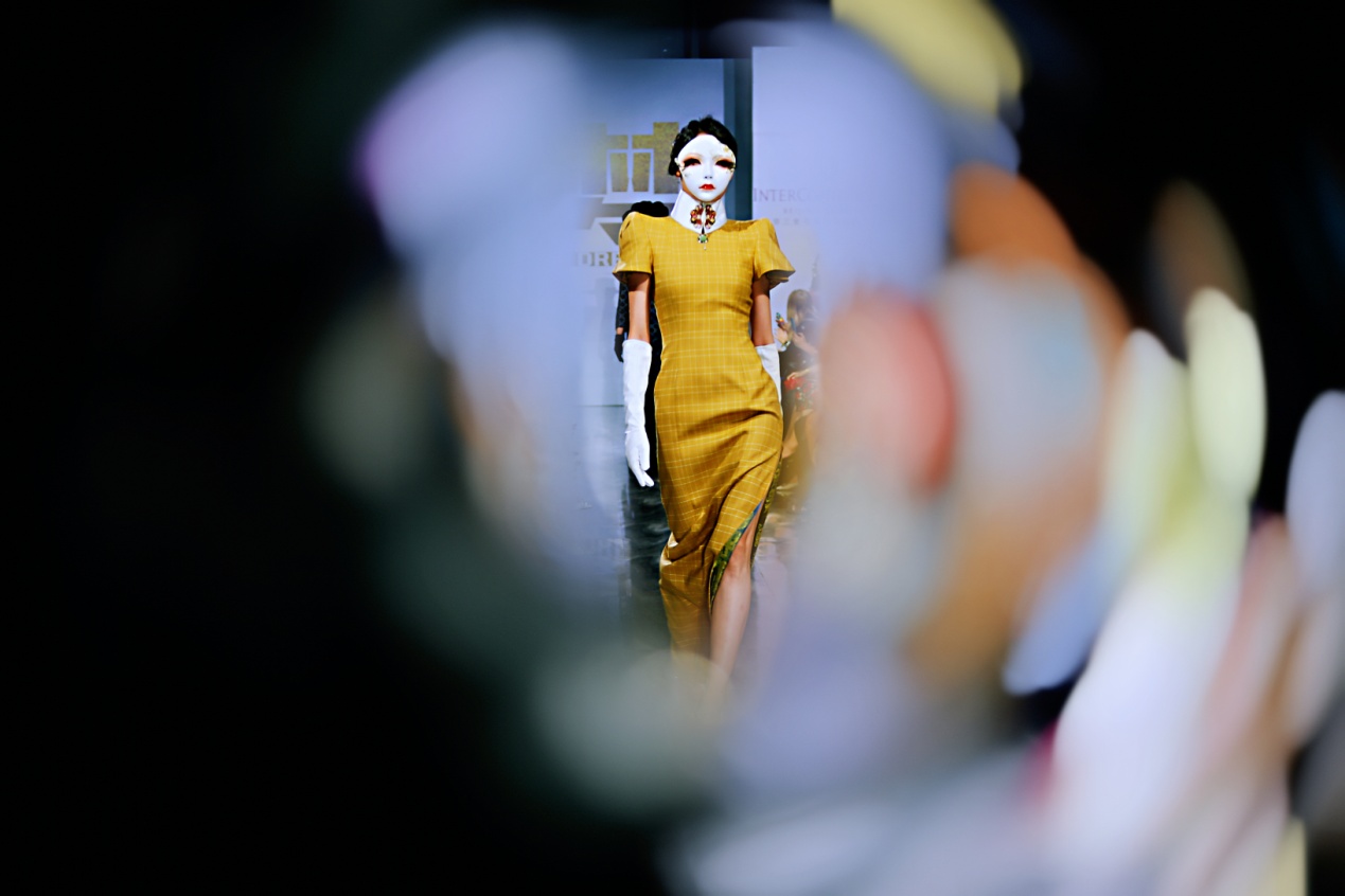 胡社光新中式旗袍走秀视频,胡社光时装发布会