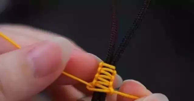 怎样编手串绳结打法图解视频,文玩核桃手串单线打结方法