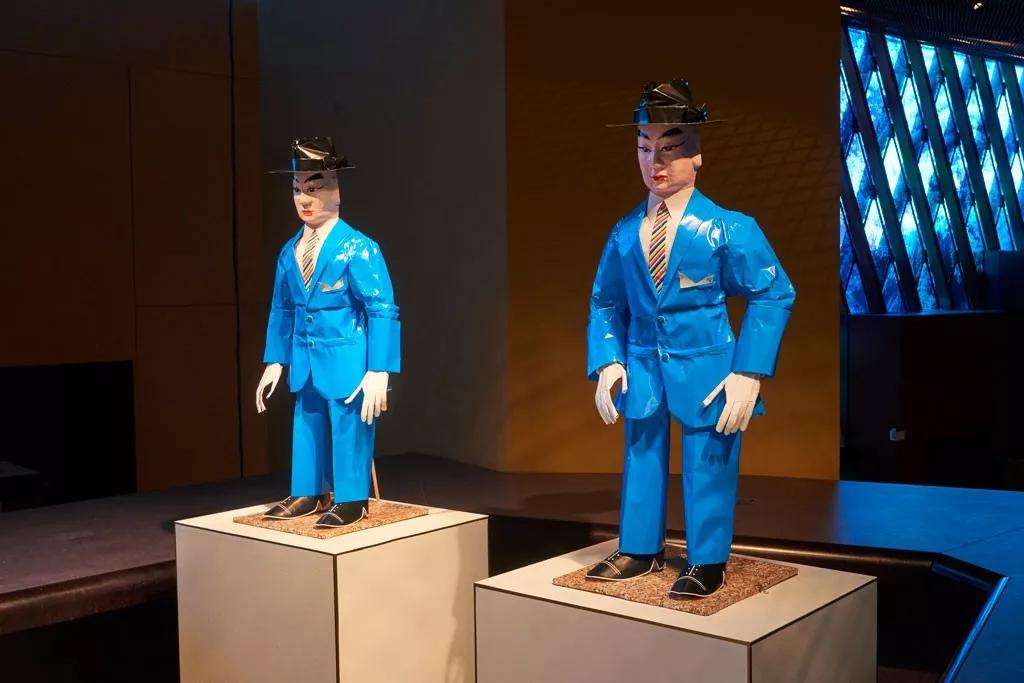 中国人烧给死人的纸扎，登上巴黎设计周，还被法国的博物馆收藏？