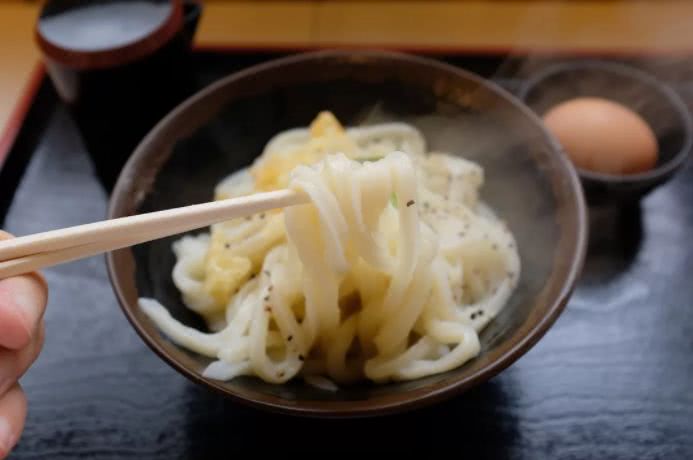 没有暖气的日本人怎样过冬,日本冬天没暖气他们用什么取暖