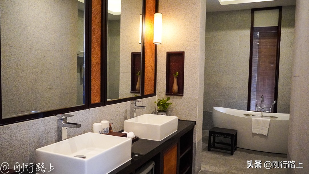 这个假期去哪玩会好一些,来禅泉酒店体验慢生活